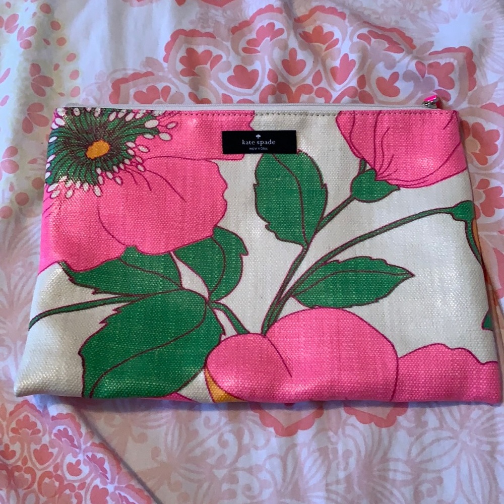 EUC Kate Spade clutch